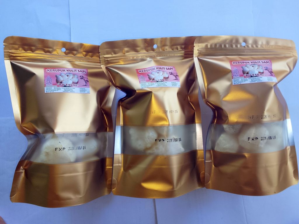 Pop corn dan Kerupuk Kulit Sapi